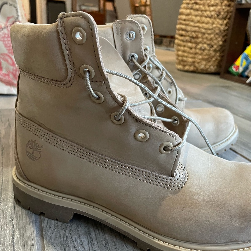 Timberland Boots - Size 11- worn twice